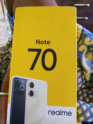 Realme note 70