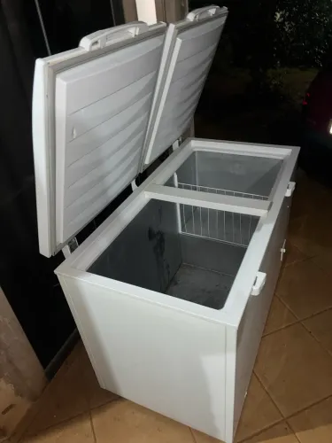 Freezer Eletrolux 400 litros motor 220 volts