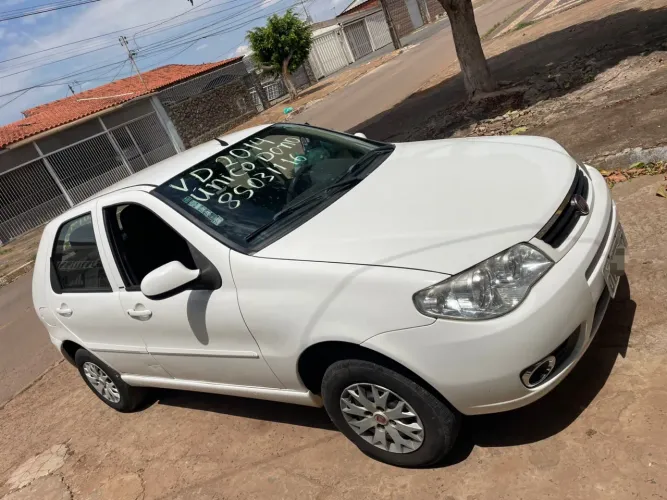 Fiat Palio Celebration 1.0 Fire Flex 8V 4P 2014