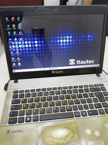 Vendo ou troco em Tablet Notebook Itautec W7730