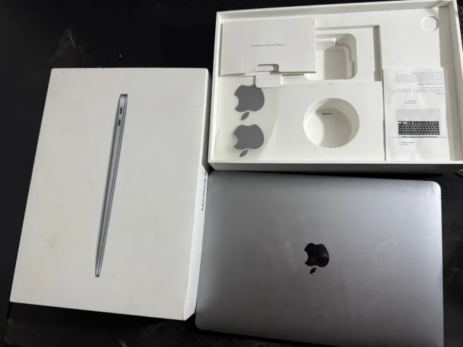 MacBook Air M1 13? Space Gray ? 8GB / 256GB ? Impecável + Caixa Original