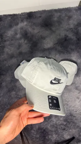 Boné Nike Club Branco