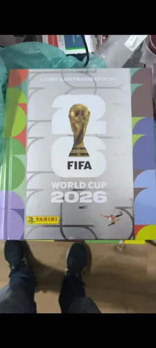 Álbum da copa de 2026 completo para colar, com todas 994 e álbum capa dura Dourado.