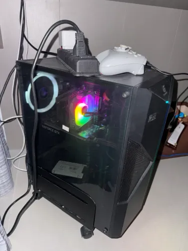 PC Gamer Intel i3 10ª Gen | GTX 1650 4GB GDDR6 | 16GB RAM Corsair | SSD | Cooler RGB