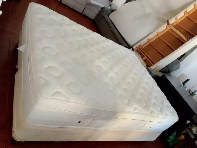CAMA BOX QUEEN SIMMONS BAMBOO MOLAS ENSACADAS SEMI-NOVA