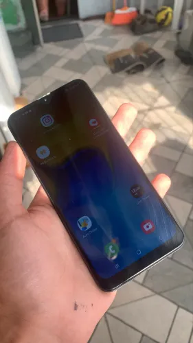 Celular A20 Usado