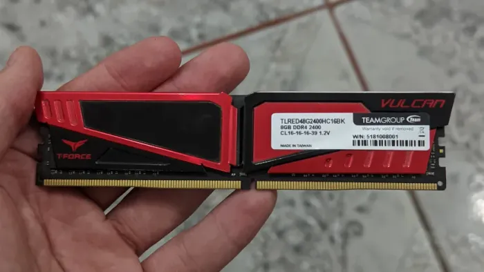 Memoria ram T-Force 8gb ddr4 2400mhz cl16