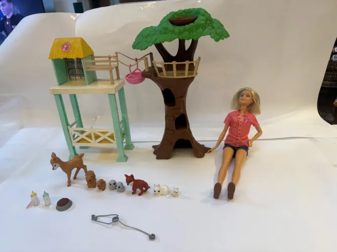 Barbie Centro De Resgate Na Floresta Playset Mattel - 100% Completo