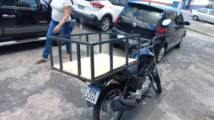Baú de Carga para Moto Reforçado - Ideal para Entregas e Fretes
