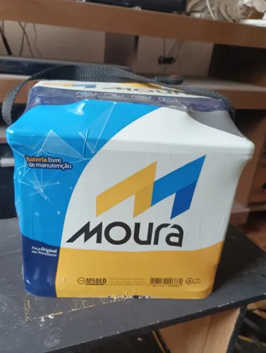 Bateria automotivo Moura 50 Amperes