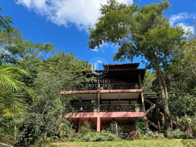 Casa em Condomínio : / Residencial / Bonsucesso