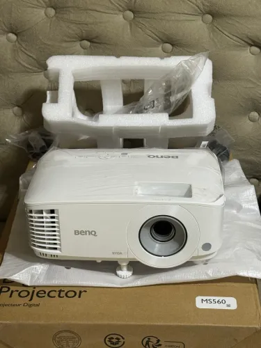 Projetor Benq Empresarial Ms560 Svga 4000 Lumens Cor Branco
