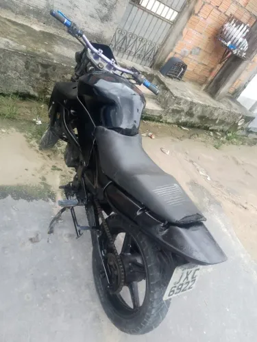 Suzuki 750 1995 relíquia