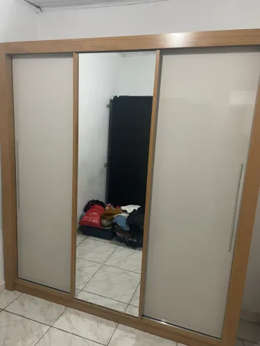 Guarda roupa novo