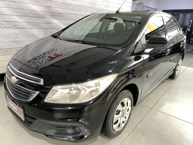 Chevrolet Onix Hatch LT 1.0 8V Flex Mec. 4P 2014