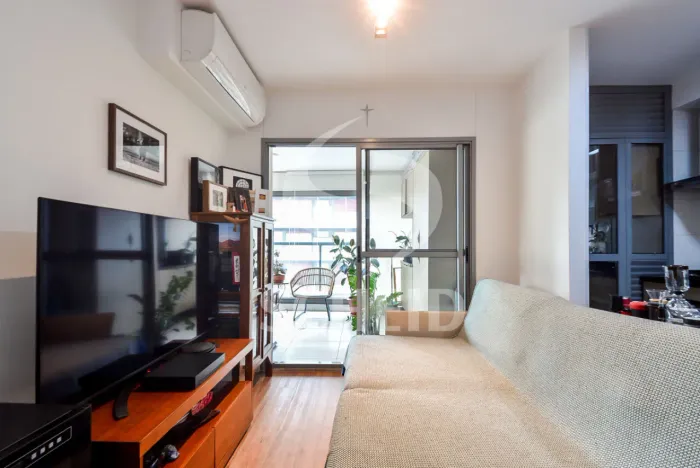 Apartamento á Venda em Pinheiros com 72m², 2 quartos, 1 vaga.