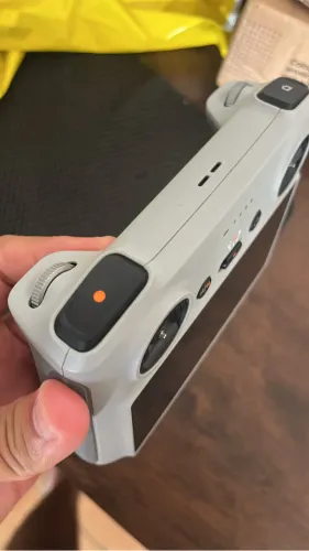 Controle de drone Dji Mini 3 com tela
