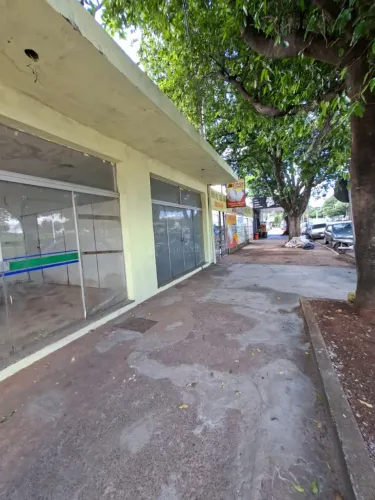 Comercial Casa Comercial em Maringá