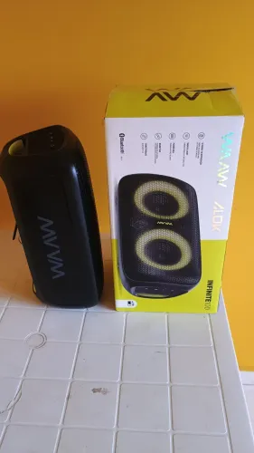 Vendo caixa de som waaw infinite 100...