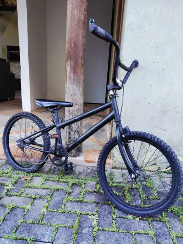 Bicicleta Cross pra revisar 