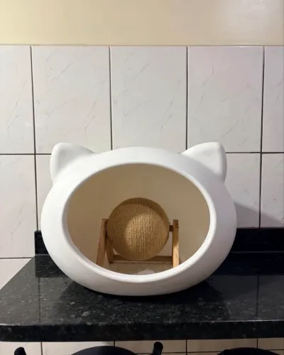 Casinha com arranhador