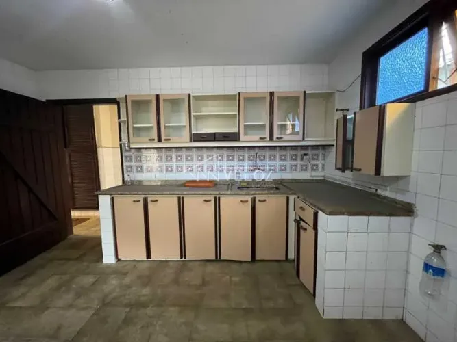 Casa em Condomínio : Duplex / Residencial / Jardim Botânico