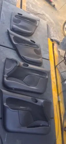 Forros de portas Peugeot 206.    700.00 par