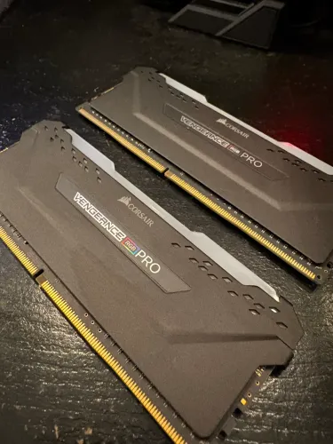 Memória Ram ddr4 Corsair Vengeance RGB PRO 2x8GB (16GB) 2933Hz CL16