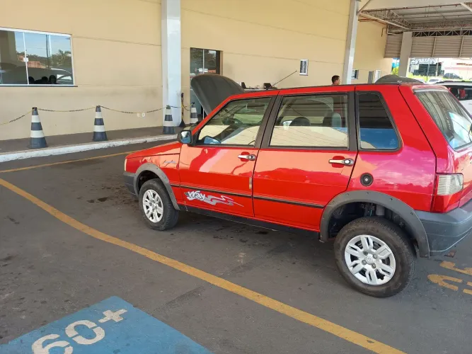 Fiat Uno Mille WAY Economy 1.0 F.flex 4P 2013