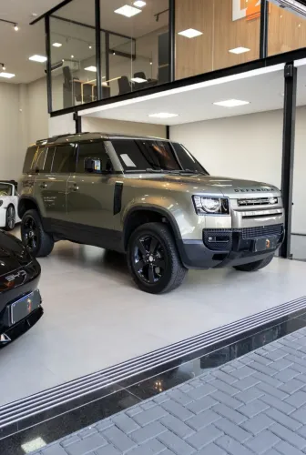 Land Rover Defender 110 2.0 Turbo HSE SI4 AUT 2021