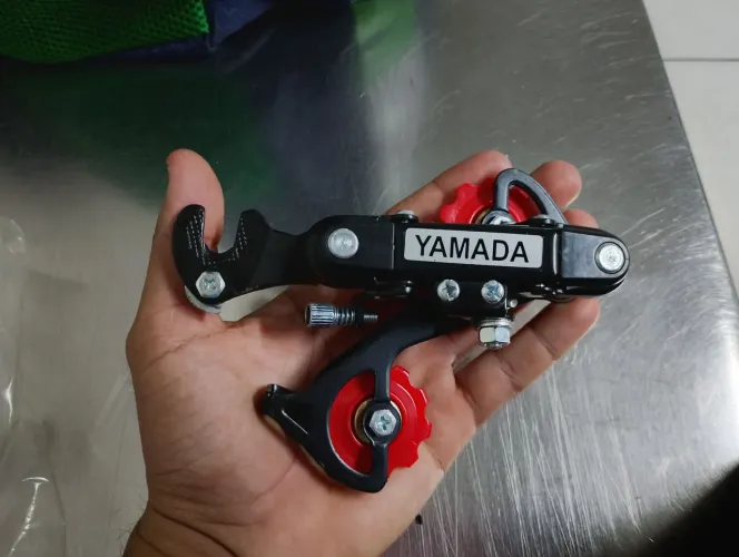 VENDO CÂMBIO TRASEIRO YAMADA 6V