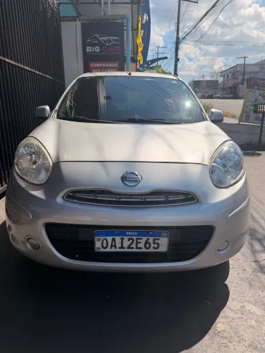 Nissan March SV 1.6 16V Flex Fuel 2013