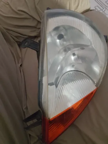 Farol do Ford Ka 1998 lado esquerdo motorista