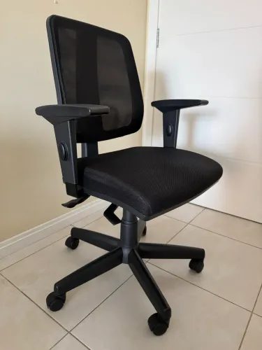 Cadeira de Escritório Ergonomica Cavaletti Flip (Diretor/Tela Mesh)