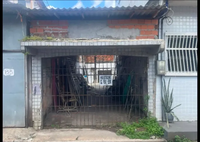 Terreno com Estrutura Comercial/Residencial na Cremação.