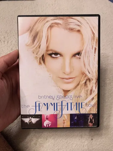 DVD Britney Spears - Femme Fatale Tour