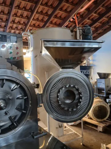 Moinnho Rotor para grãos 200kg/h. Super silencioso