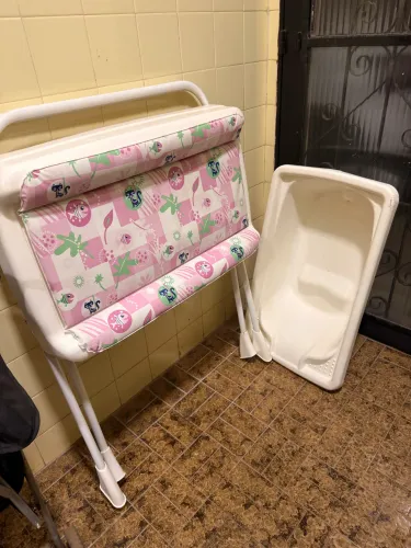 Banheira com trocador e suporte
