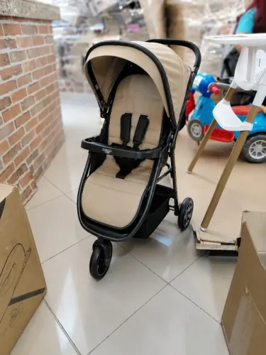 Carrinho de Bebê Cosco Kids Coffy - Preto Absoluto (Prático e Elegante)