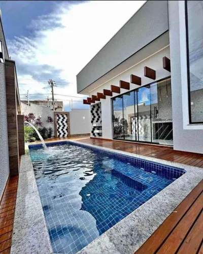 CASA AMPLA COM PISCINA EM BARUERI PROX. AO PARQUE MUNICIPAL
