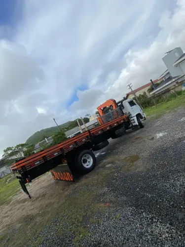 CAMINHÃO  - MUNCK  12.500 T