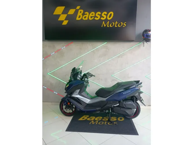 Dafra Cruisym 300 2023