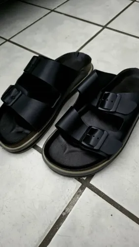 SANDÁLIA/CHINELO MASCULINA CASUAL EM COURO PRETO
