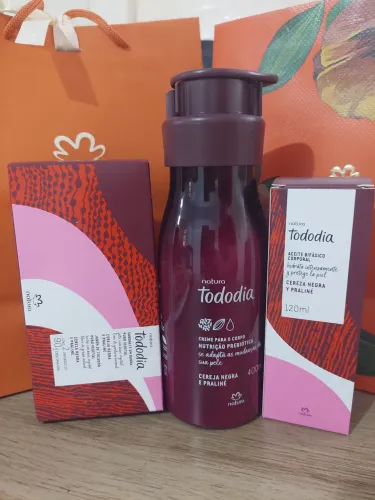 NATURA E AVON