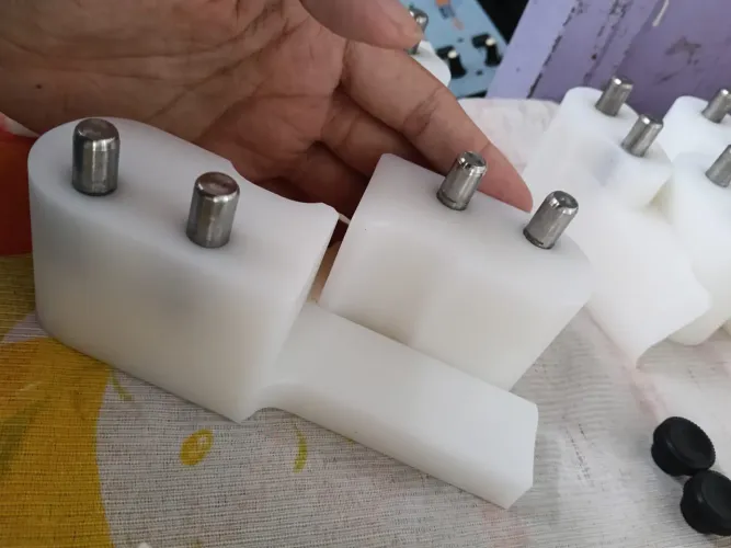 Máquina de fabrica coxinhas e salgados