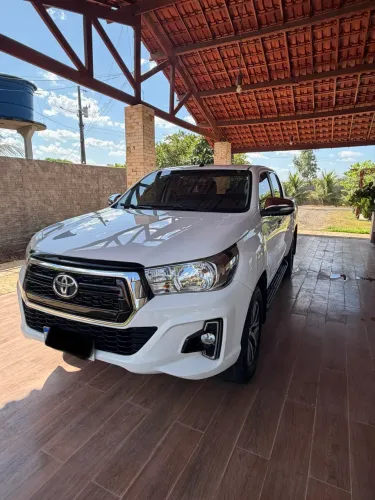 Toyota Hilux CD SRV 4X4 2.8 TDI Diesel Aut. 2020