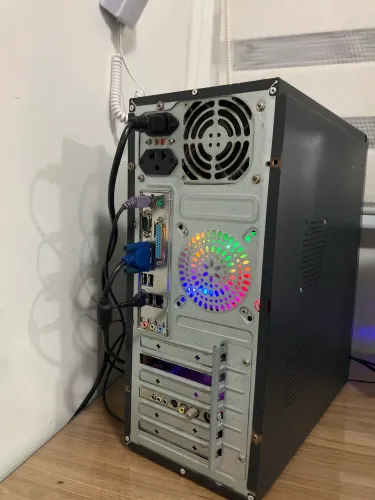 Pentium Dual-Core E5700, 4GB RAM