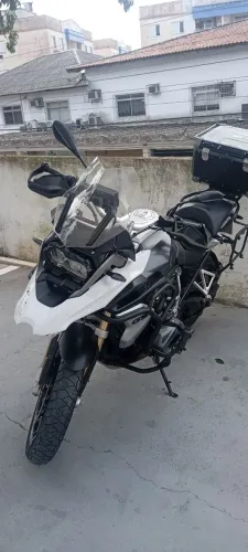 Moto BMW 1250 em ótimo estado