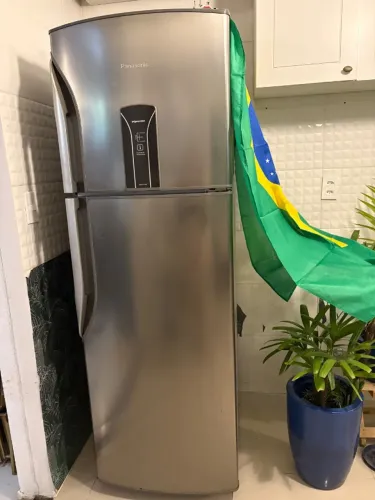 Geladeira Inox Panasonic