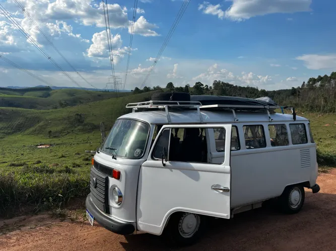 Volkswagen Kombi Standard/ Luxo/ Serie Prata 1995